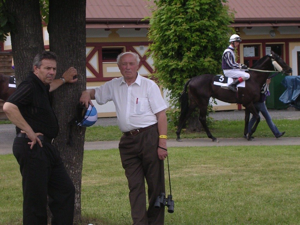 V. Chaloupka ve společnosti kolegy trenéra F. Vítka (2005)